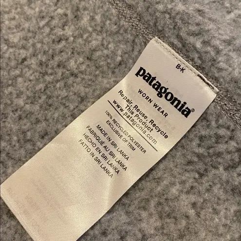Patagonia  Better Sweater Vest Gray Size Medium **note embroidery