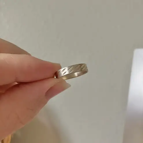 Silver Diamond Cut Band “Amana” Minimal Vintage Ring Satin Neutral Stacking Jewelry