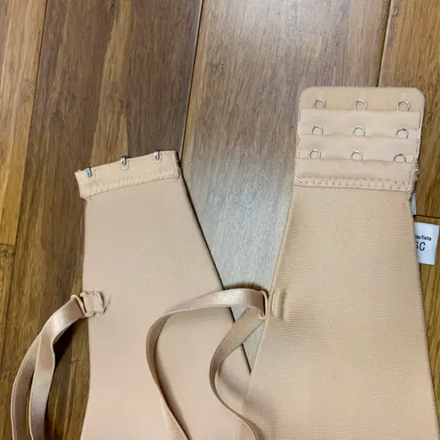 Sophie B Strapless Bra Womens Size 36C Beige Padded Wireless Convertible Nude Tan