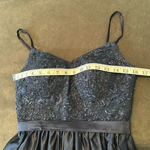 Women’s Blue Full Length Satin Lace Appliqué Party Prom Formal Dress Size 2 NWOT Blue