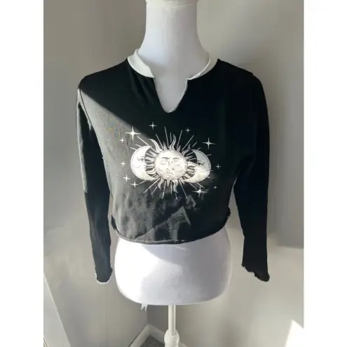 Dolls Kill  horoscopez sun and half moon‎ cropped long sleeve shirt