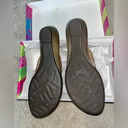 Love and Liberty Made in USA NEW Gold Low Heel Flip Flop Bling Sandals Size 10