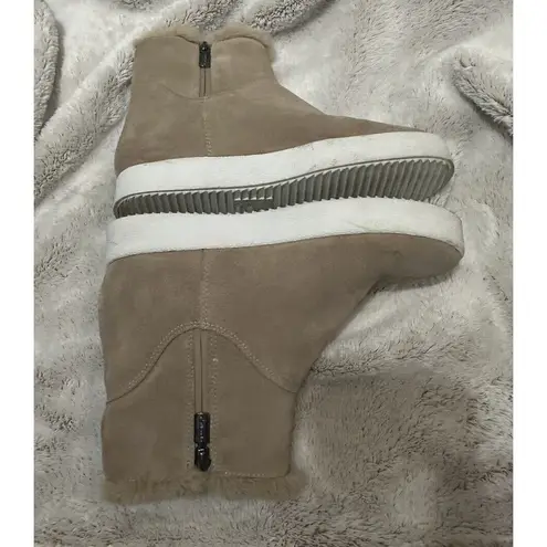 Blondo Boots Women’s 8M Beige Waterproof Suede Sneaker Faux Fur Lined #B3496295