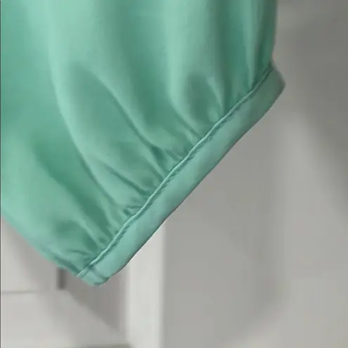 Glam Chic Green and Blue Blouse with Elegant Design