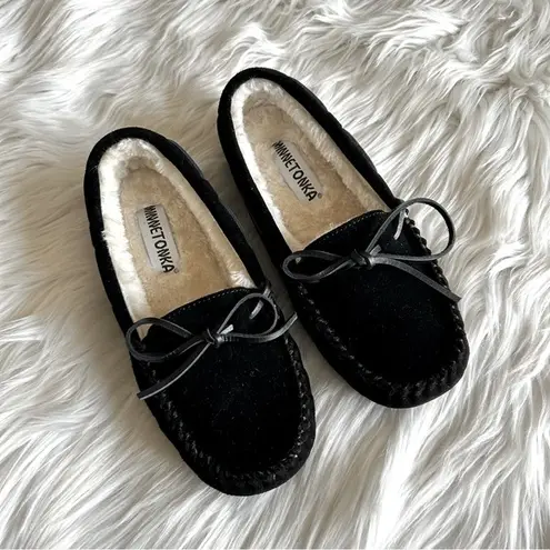 Minnetonka Black Moccasins