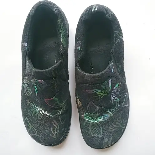 Spring Step  6.5 Butterfly Rainbow Metallic Nursing Clogs Shoes in Black