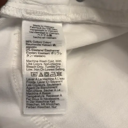 J Crew Factory women’s Classic white denim short Size 28 NWT