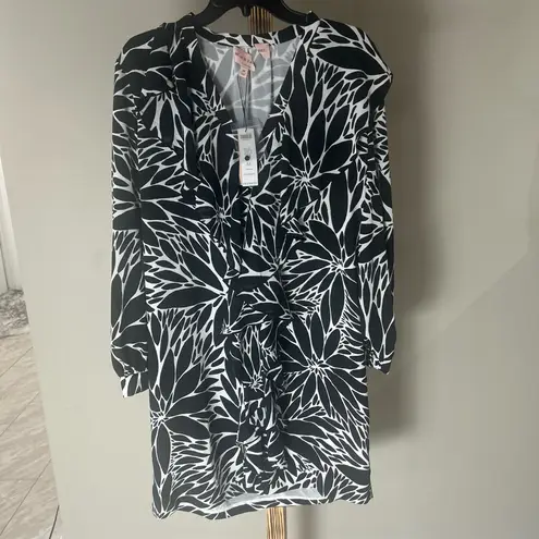 Black Label Size Medium Black White Floral Print Ruffle Dress NWT $188