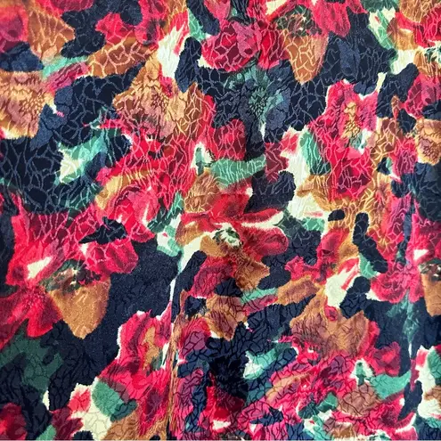 Vintage EJHarper Red Floral Scallop Neckline Button Down Size 8