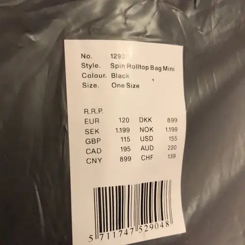 NWT RAINS Spin Rolltop Mini Bucket Bag Backpack Waterproof Everyday Use Outdoor Black