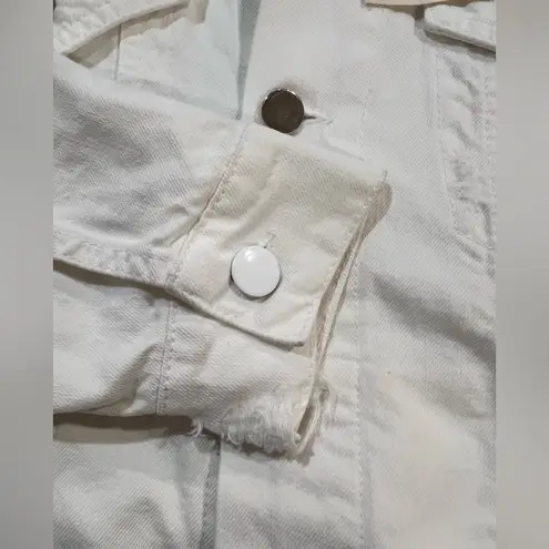 SER.O.YA White Distressed Denim Jacket – No Size Tag (fits S/M)– NWT Patch Logo