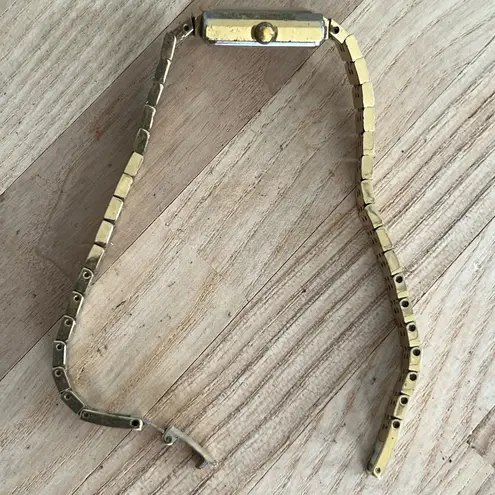 Citizen Ladies Watch Vintage Black Dial Gorgeous Gold Tone Stainless Bracelet