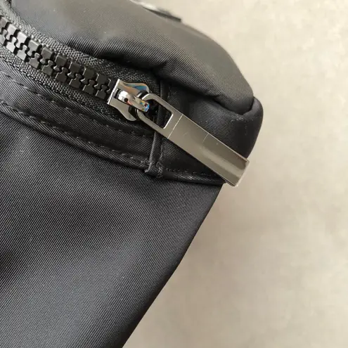 Alo Yoga Explorer Fanny Pack Black