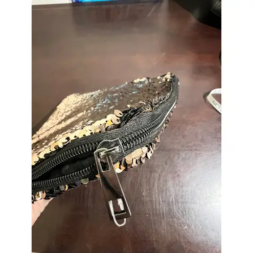 Black & Gold Reversible Sequin Laptop Sleeve