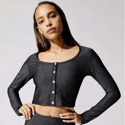 New Carbon38 Medium Black Metallic Ribbed Long Sleeve Shimmer Cropped Cardigan