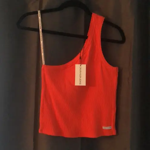 Calvin Klein Jeans 🆕
One-Shoulder Tank Top
