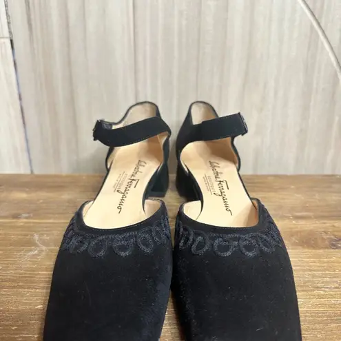Salvatore Ferragamo Black Suede Square Close Toed Vintage Coquette Block Heels 9 - Image 2