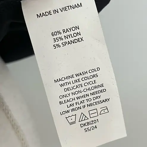 Quince  • Navy Short Sleeve Crew Neck Blouse