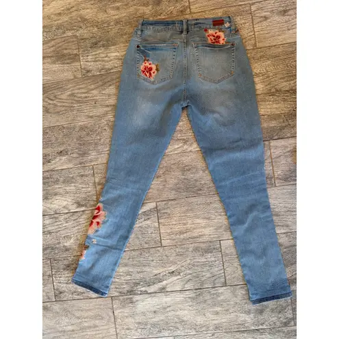 Sundance Primrose Denim Jeans size 27 Mid Rise Skinny Ankle Jean Distressed Boho Blue