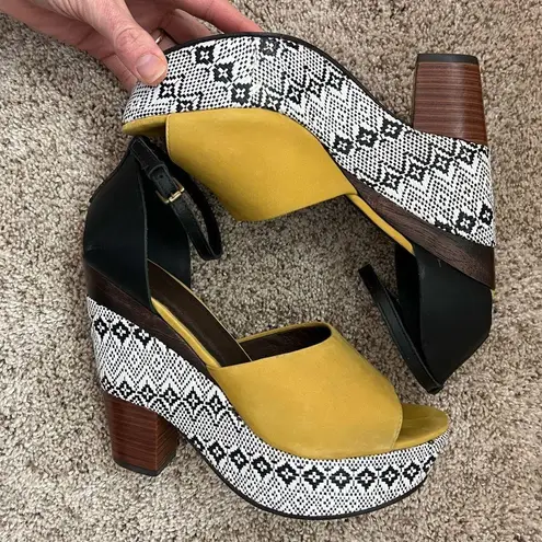 Holding Horses Anthropology wedges -9 1/2
