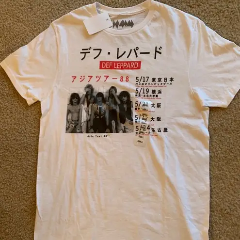 Def Leppard  band tee NWT - Image 1
