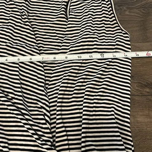 Banana Republic  Black and White Striped Sleeveless Blouse, Size XS