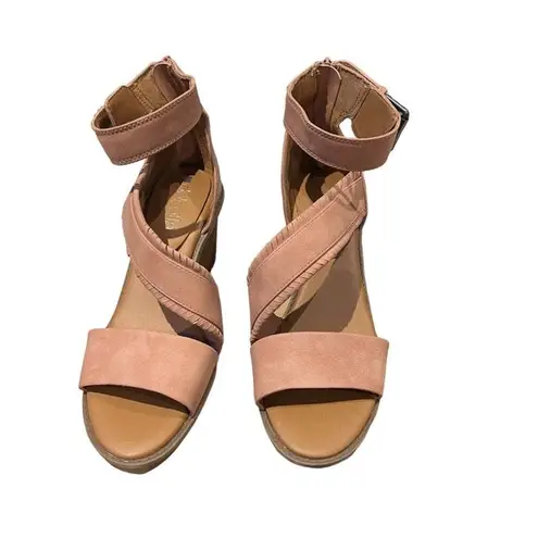 Dolcetta Delia Blush Pink Ankle Wrap Wedge Women’s Size 7.5 Faux Suede Sandal