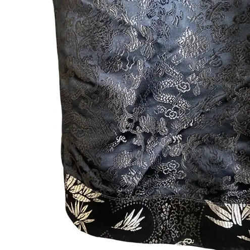 JADE East West Black/Silver Textured Mini Skirt. Size Large. Black