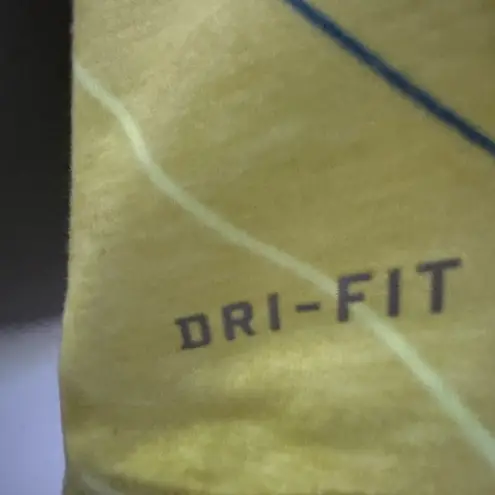 Nike  Women's Activewear Green Tank Top (171)