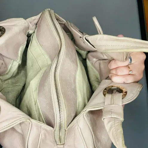 BVLGARI BULGARI Beige Leather Ruched Leather Gold Tone Hardware Hobo Bag