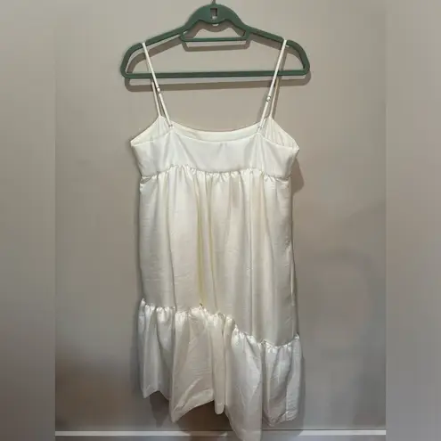 Black Halo Dixie Tiered Crepe Dress White, size Large