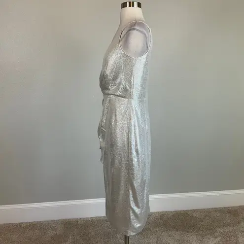 Eliza J Gold Metallic Sheath Cocktail Dress Size 10 Sleeveless V-Neck Sheath