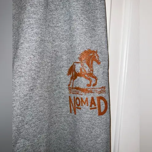 Nomad Heather Grey Sweatpants joggers drawstring & graphic to legs NWOT
