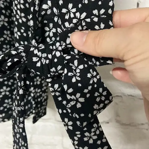 CeCe Dark feminine top tie sleeve floral blouse small black white v neck coquette