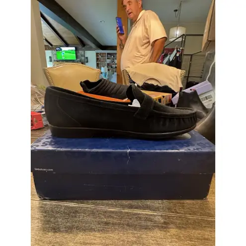 SAS LARA WOMAN SIZE 11.5 BLACK LOAFER TRIPAD COMFORT LEATHER BUCKLE The New Luxe