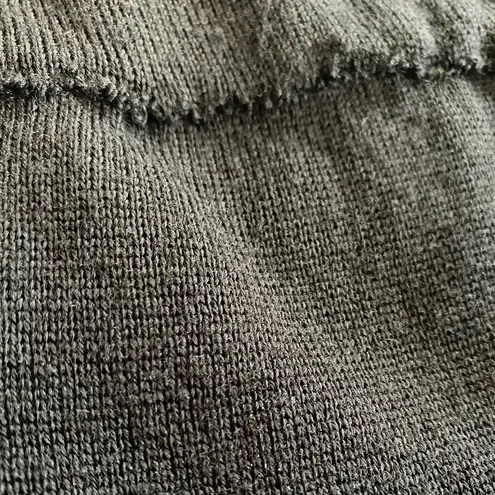 Adrienne Vittadini 100% Wool Black Fringe Skirt