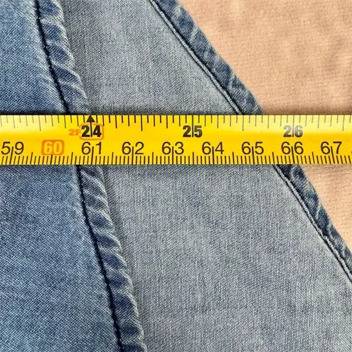 Lucy & Laurel Women's Blue Chambray Top Size M Long Sleeve Collared Blouse