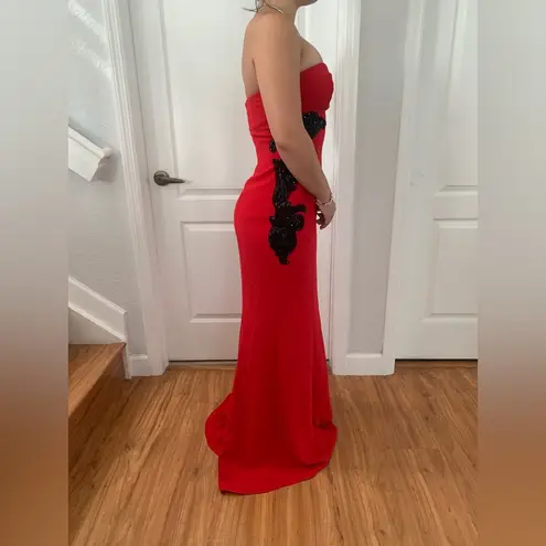 Monique Lhuillier Red Strapless with Black Sequin Ball Gown Formal Dress