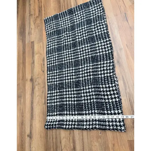 Loft  Black White Houndstooth Infinity Scarf Soft Knit Loop Winter Accessory