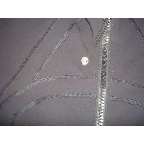 Preloved Lululemon Define Jacket Black 8 Womens Zipper Pockets Thumbholes GUC