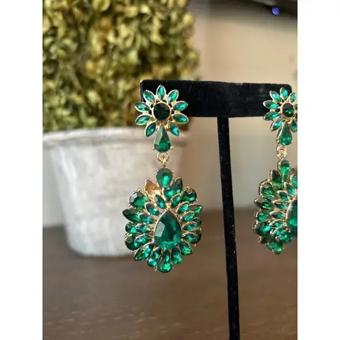8 Other Reasons Her Majesty Earrings Emerald Womens Size OS