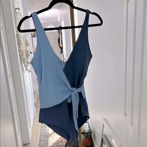Summersalt The Perfect Wrap One Piece Swimsuit Sky Blue Mountain 10 Long $95