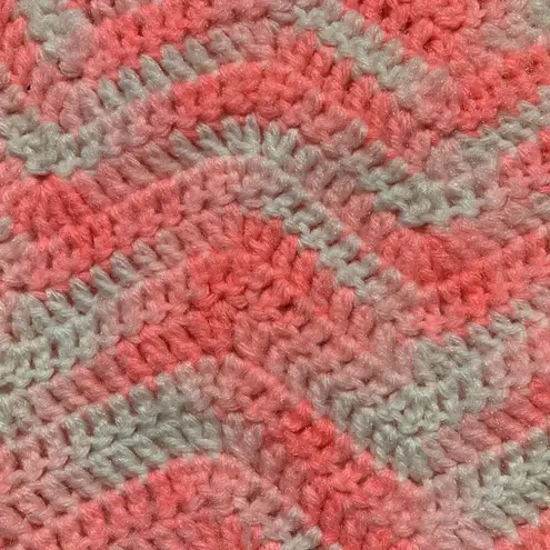 Vintage Hand Knit Chunky Knit Poncho Cape White Light Pastel Pink Zig Zag Stripe