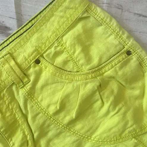 Apt. 9  Neon Green Summer Shorts Size 10