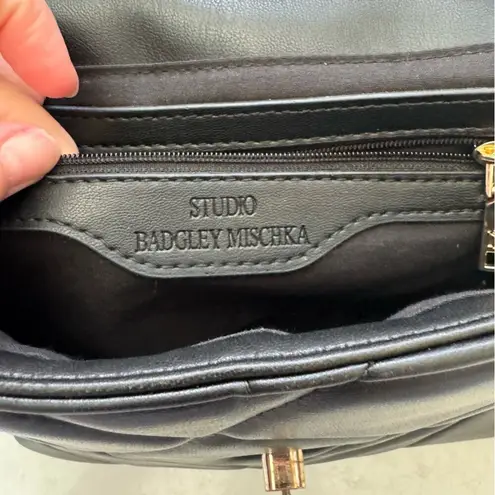 Badgley Mischka Black Diamond Quilted Puffer Front Lock Shoulder Bag Purse