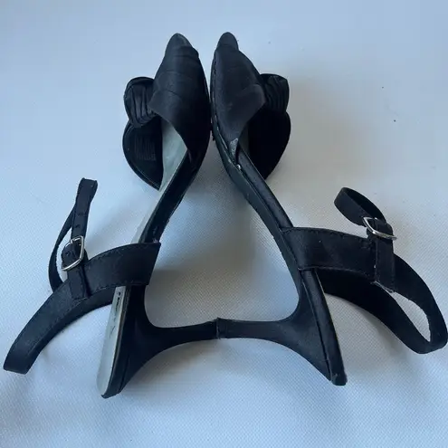 Fioni Nights Satin Kitten Heel Sandals Womens Size 8.5 Strappy Y2K Glam Cocktail Black