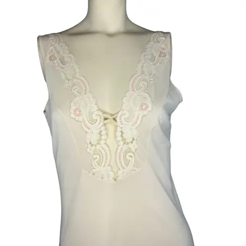 Vintage 1950's AVIAN long nightgown cream with pink lace size medium