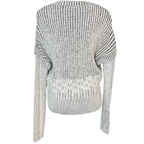 EUC DKNY Jeans Women’s Drop Shoulder Herringbone Crop Sweater Size Large Gray