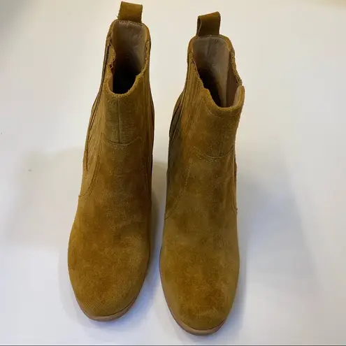 Bill Blass Anthropologie Women’s Bianca Buckthron leather ankle boots