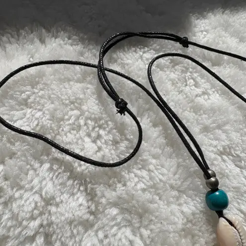 Cowrie Shell Flower Necklace Beachy Cord Pendant Boho Summer Jewelry Tan